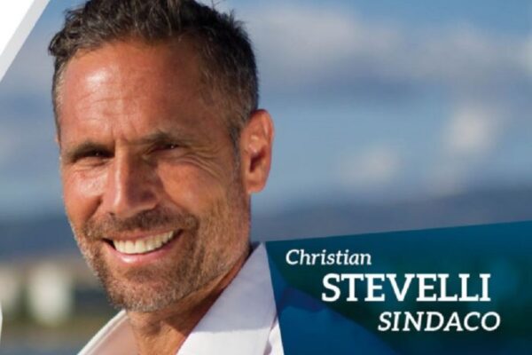 “Ci vuole coraggio a fare 5 figli con la stessa donna”, le imbarazzanti parole del candidato sindaco a Quartu Sant’Elena