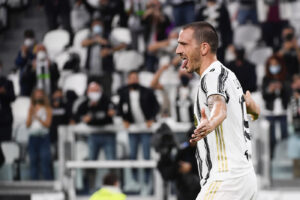 Tifosi allo stadio, le linee guida delle Regioni: “25% di capienza e mascherine obbligatorie”