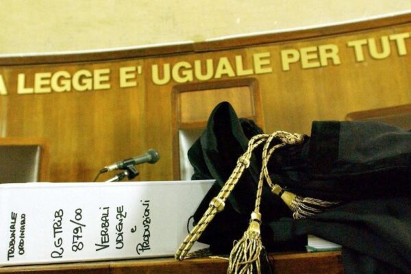 Passa 800 giorni in carcere ‘incastrato’ da una intercettazione mal interpretata: imprenditore assolto in Appello