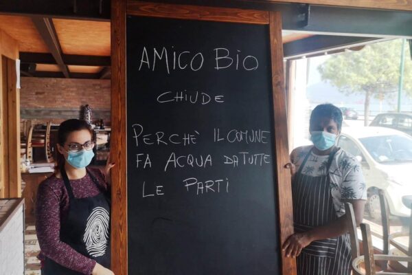 “Peggio del Covid? Il Comune di Napoli”, lo sfogo del ristoratore che chiude per i danni causati dal temporale