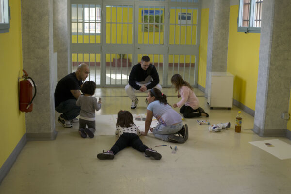 Stop ai bambini in carcere, dalla Camera sì alla proposta di legge