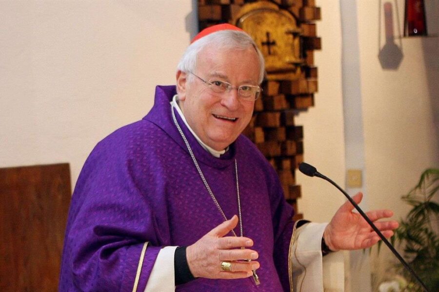 Coronavirus, il cardinale Bassetti in ospedale: “Preghiamo per lui”