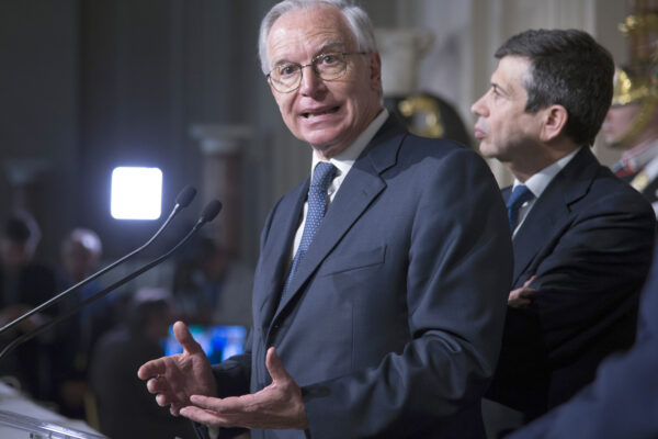 Intervista a Guglielmo Epifani: “Ha fatto tanti errori, ma la sinistra non può fare a meno del Pd“