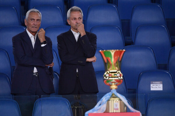 Foto Alfredo Falcone – LaPresse
17/06/2020 Roma ( Italia)
Sport Calcio
Juventus – Napoli
Fiinale Coppa Italia Coca Cola 2019 2020 – Stadio Olimpico di Roma
Nella foto:Gabriele Gravina e Paolo Dal Pino

Photo Alfredo Falcone – LaPresse
17/06/2020 Roma (Italy)
Sport Soccer
Juventus – Napoli
Italian coca cola cup final Match 2019 2020 – Olimpico Stadium of Roma
In the pic:Gabriele Gravina and Paolo Dal Pino