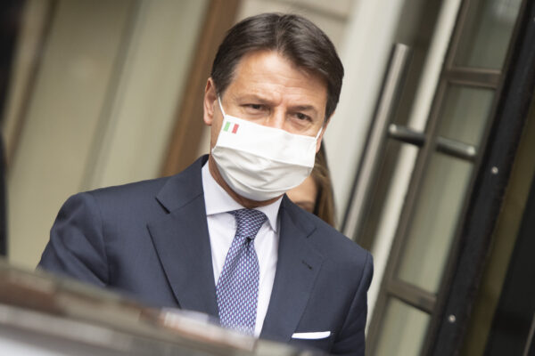 Foto Filippo Attili/Palazzo Chigi/LaPresse 16-10-2020 Bruxelles, Belgio PoliticaIl Presidente Giuseppe Conte a Bruxelles al Consiglio europeoDISTRIBUTION FREE OF CHARGE – NOT FOR SALE – Obbligatorio citare la fonte LaPresse/Palazzo Chigi/Filippo Attili