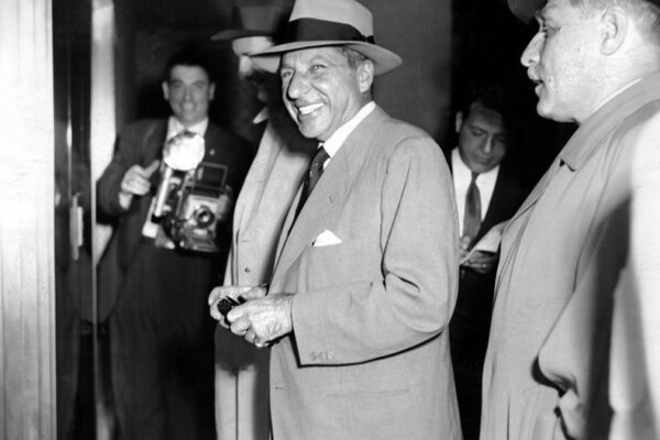 Storia d’Italia, 1957: dall’Euratom all’omicidio di Albert Anastasia