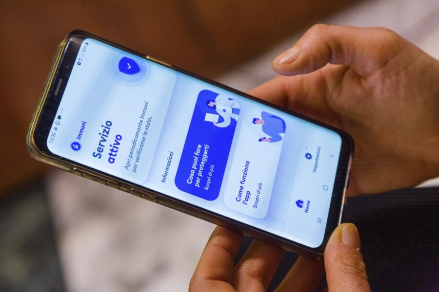 La truffa dell’app Immuni, il download fa scaricare un virus devastante: il pericolo fake