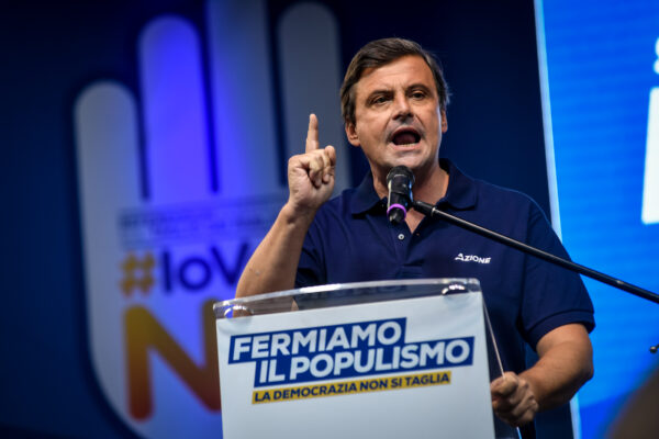 Foto Claudio Furlan – LaPresse 
18 Settembre 2020 Milano (Italia) 
News
Manifestazione per il no al referendum ‘Fermiamo il populismo. La democrazia non si taglia’ all’arco della Pace
Nella foto: Carlo Calenda

Photo Claudio Furlan – LaPresse
18 September 2020 Milano (Italy) 
Demonstration for the no to the referendum
In the photo: Carlo Calenda