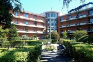 Focolaio in una casa di riposo a Napoli: 48 positivi su 225 tamponi Focolaio in una casa di riposo a Napoli: 48 positivi su 225 tamponi