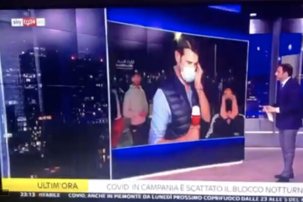 Scontri di Napoli, aggredito giornalista di SkyTg24