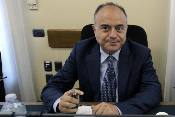 Gratteri spacca il PD, la cittadinanza onoraria ad Ancona porta alle dimissioni del capogruppo Dem