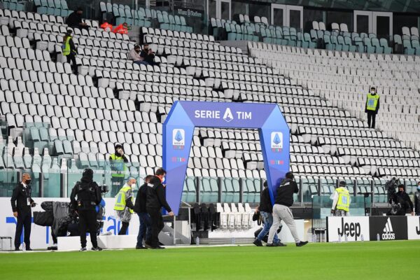 Juventus-Napoli non è una partita tra due squadre ma tra Stato e anarchia
