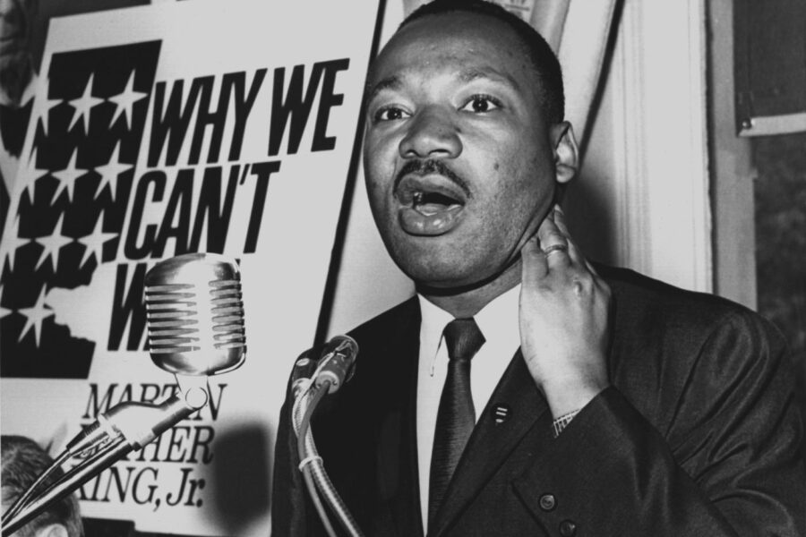 Basta marketing dell’odio, nella cultura dei muri c’è solo prigionia e solitudine