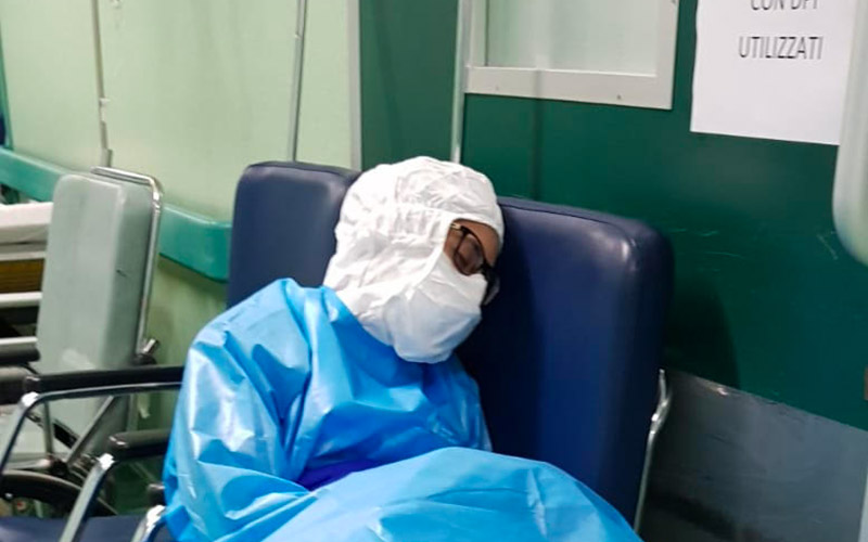 Con la seconda ondata torna la solitudine degli infermieri eroi