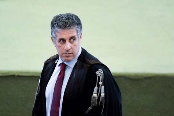 Foto LaPresse – Guglielmo Mangiapane
04/02/16 Palermo ITA
Cronaca
Deposizione di Massimo Ciancimino  all’udienza del processo sulla presunta trattativa Stato-mafia che si tiene all’aula bunker del carcere Ucciardone di Palermo.
Nella foto: Il pm Nino Di Matteo

Photo LaPresse – Guglielmo Mangiapane
04/02/16 Palermo ITA
News
Massimo Ciancimino testifies on the State-Mafia trial at the Ucciardone prison bunker courthouse in Palermo.
In the picture: Prosecutor Nino Di Matteo