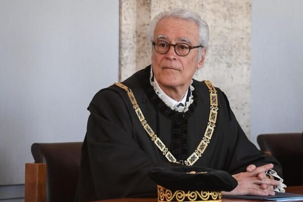 Il giudice Prosperetti dimentica l’imparzialità e si schiera sulla legge elettorale