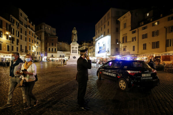 Coprifuoco, scuole e chiusure: cosa hanno deciso le Regioni