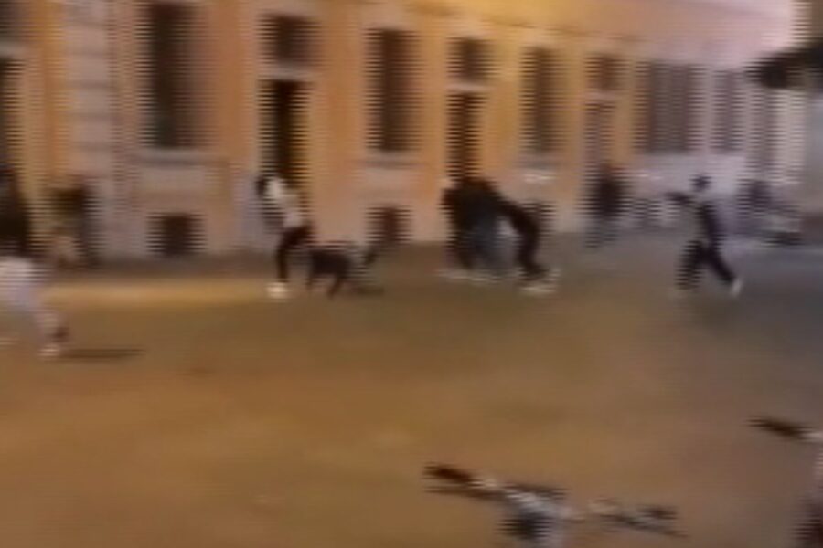 Reggio Emilia, spara su un gruppo di giovani: “Sono stati maleducati”, arrestato