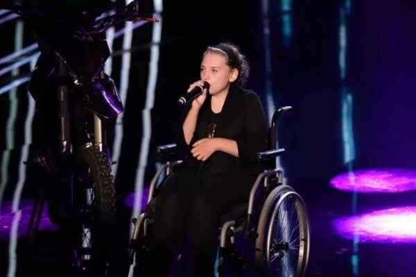 Com’è morta Veronica Franco, la 19enne che con la sua voce ha commosso l’Italia Com’è morta Veronica Franco, la 19enne che con la sua voce ha commosso l’Italia