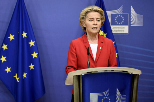 Brexit, la Commissione europea avvia un’azione legale contro la Gran Bretagna per violazione degli accordi