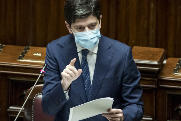 Foto Roberto Monaldo / LaPresse
06-11-2020 Roma
Politica
Camera dei Deputati – Informativa urgente del ministro della Salute Roberto Speranza sui dati e i criteri seguiti per la collocazione delle Regioni nelle aree rossa arancione e gialla
Nella foto Roberto Speranza

Photo Roberto Monaldo / LaPresse 
06-11-2020 Rome (Italy) 
Chamber of Deputies – Information from the Minister of Health Roberto Speranza
In the pic Roberto Speranza