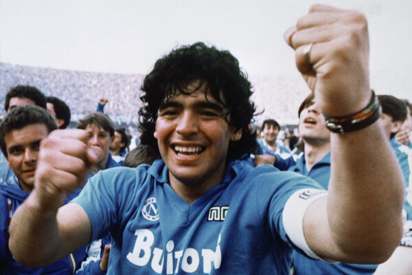 “Maradona ha scritto la storia del calcio a Napoli, fatevene una ragione!”, le parole di Zaccone contro i detrattori