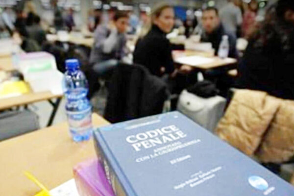 Esame da avvocato, i praticanti chiedono una sola prova orale