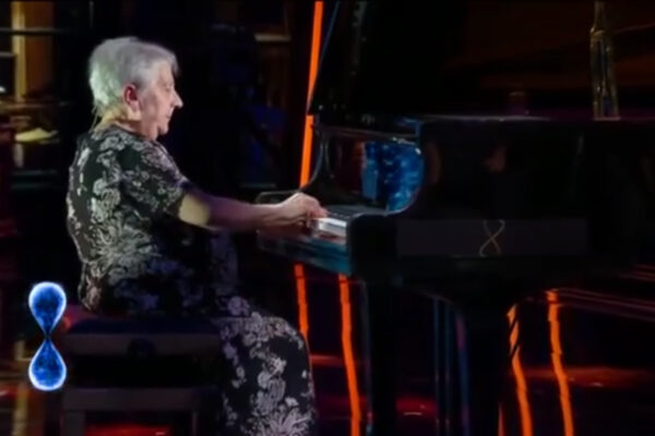 Tu si que vales, l’81enne Nerina Peroni fa commuovere tutti ed arriva in finale: “Il signore mi ha aiutata”