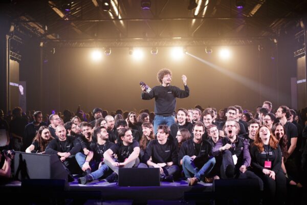 2500 under 35 per pensare insieme il futuro partendo da società sostenibilità e condivisione: intervista al Presidente del progetto Visionary