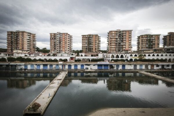 Da Garrone ad Ozpetek, da Castel Volturno a Napoli: una rassegna cinematografica sui ‘linguaggi’ delle città Da Garrone ad Ozpetek, da Castel Volturno a Napoli: una rassegna cinematografica sui ‘linguaggi’ delle città