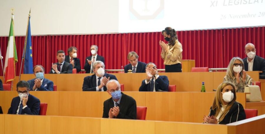 Psicodramma Movimento 5 Stelle, accordo col Pd in Puglia per un governo giallorosso: “Un tradimento”