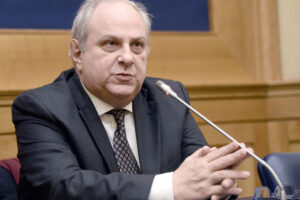 Intervista all’ex ministro Mario Giro: “Abbiamo criminalizzato le ong, come i sovranisti…”