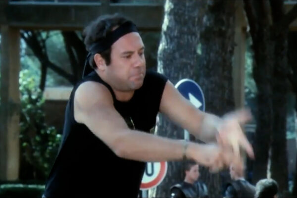 Carlo Verdone in “Troppo Forte”, la scena della palude del caimano