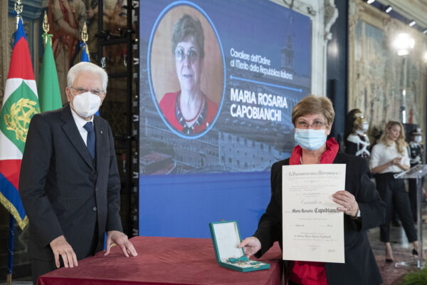 Maria Rosaria Capobianchi, la scienziata napoletana che ha isolato il Covid: “Vaccino non basterà a far sparire il virus” Maria Rosaria Capobianchi, la scienziata napoletana che ha isolato il Covid: “Vaccino non basterà a far sparire il virus”