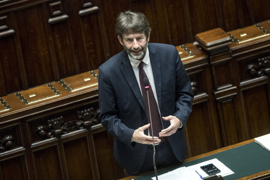 Foto Roberto Monaldo / LaPresse
22-04-2020 Roma
Politica
Camera dei Deputati – Question time
Nella foto Dario Franceschini

Photo Roberto Monaldo / LaPresse
22-04-2020 Rome (Italy)
Chamber of Deputies – Question time
In the pic Dario Franceschini