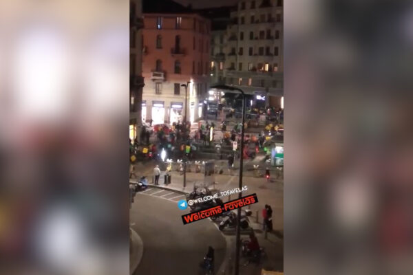 Protesta rider a Milano: “Veri diritti, no a falsi contratti”