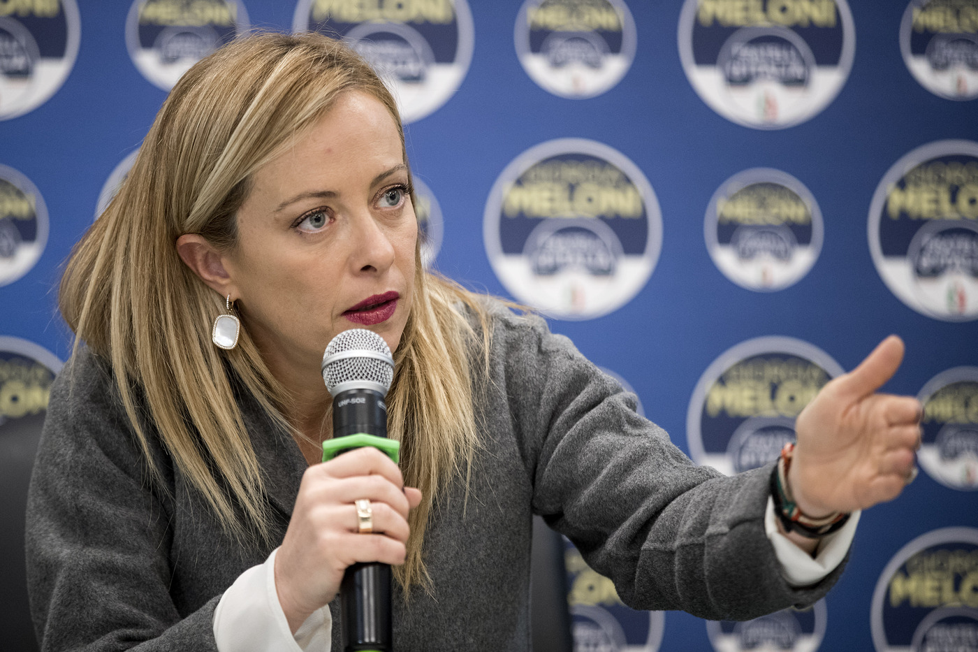 Meloni prova a ricompattare il centrodestra: “Intergruppo con Salvini e Berlusconi” Meloni prova a ricompattare il centrodestra: “Intergruppo con Salvini e Berlusconi”