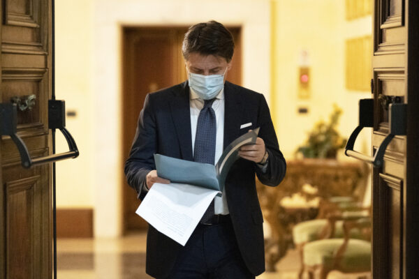 Pasticcio Calabria, le scuse di Conte sul caos commissari: “Colpa mia, ma i ministri sapevano”