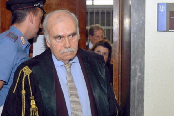 Jacopo Pensa, l’avvocato poeta che le canta in versi ai Pm