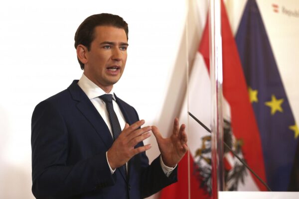 L’Austria sceglie la linea dura dopo l’attentato di Vienna: “Istituiremo il reato di Islam politico”