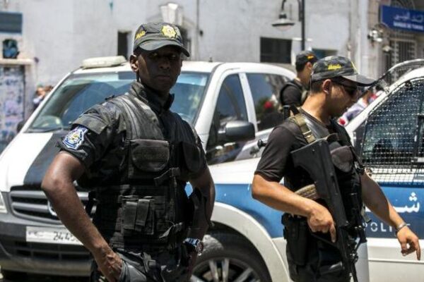 Ucciso in casa per una rapina, tre arresti per l’omicidio di un 73enne napoletano Ucciso in casa per una rapina, tre arresti per l’omicidio di un 73enne napoletano