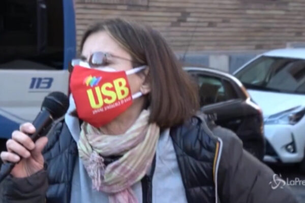 La protesta degli infermieri davanti al Ministero: “In corsia personale formato e non interinali”