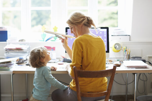 Mamme senza lavoro, al Sud una donna su cinque è disoccupata
