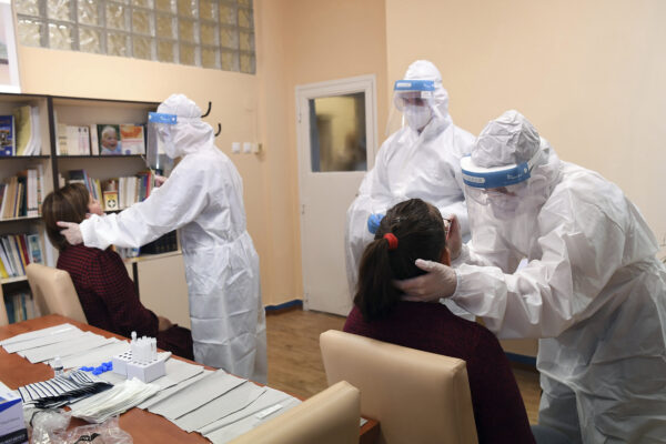 Coronavirus, 14.078 nuovi contagiati e 521 morti: tasso di positività al 5,2%