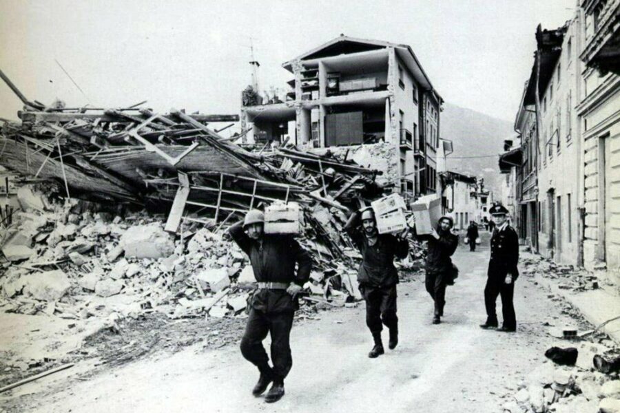 Dal 1980 si governa a colpi di emergenza, così il sisma in Irpinia ha cambiato l’Italia