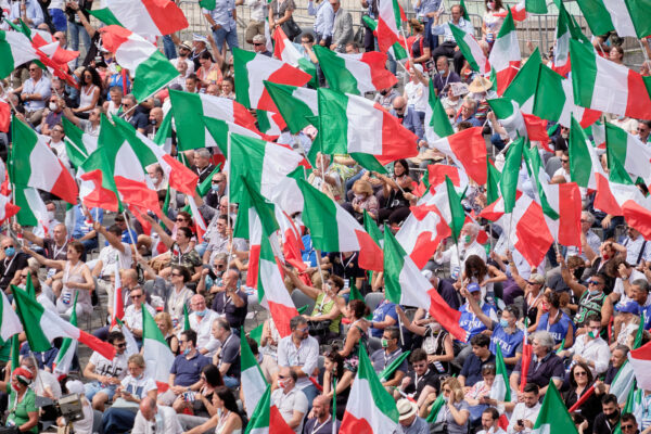 Governo di unità nazionale, il vizio assurdo dell’Italia