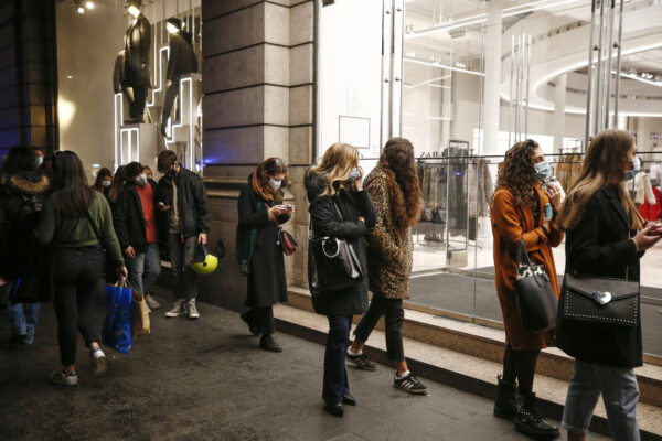 Cos’è la zona bianca: la nuova ‘area’ proposta per superare le restrizioni gialle, arancioni e rosse