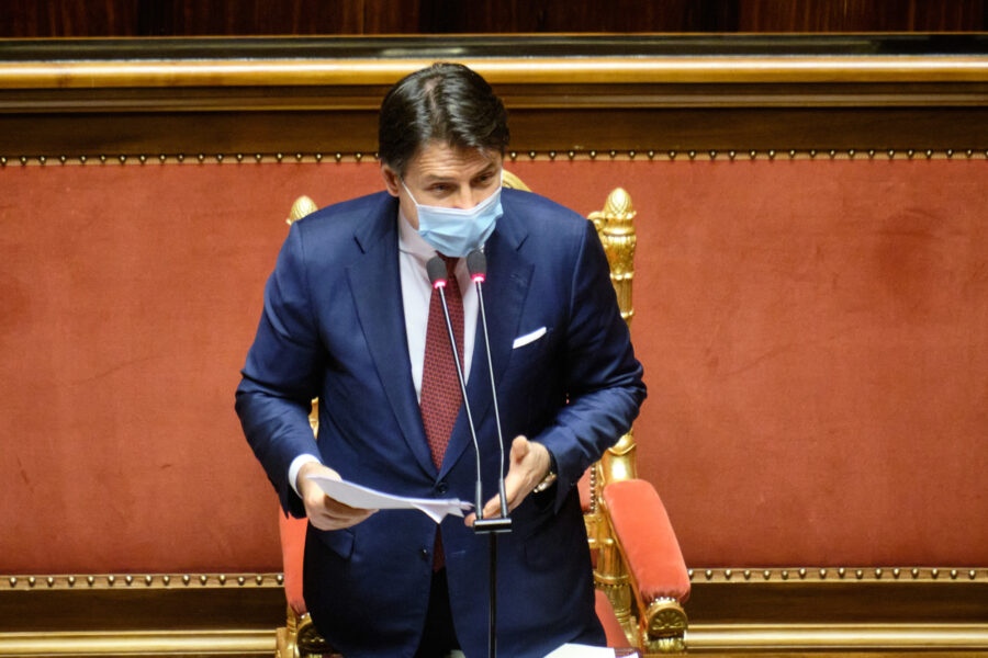 Foto Mauro Scrobogna /LaPresse
09-12-2020 Roma, Italia
Politica
Senato – informativa del Presidente del Consiglio su Consiglio Europeo e MES
Nella foto: il Presidente del Consiglio Giuseppe Conte 

Photo Mauro Scrobogna /LaPresse
December 09, 2020  Rome, Italy
Politics
Senate – information from the President of the Council on the European Council and the ESM
In the photo: the Prime Minister Giuseppe Conte