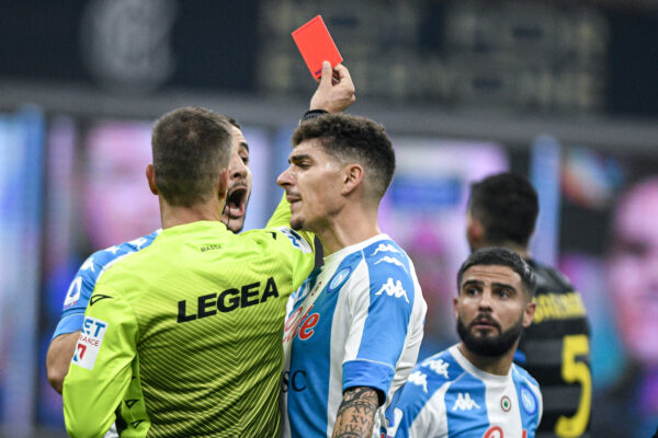 Foto Piero Cruciatti / LaPresse
16/12/20 – Milano, Italia
Sport, Calcio
Campionato italiano di calcio Serie A TIM 2020-2021 – San Siro Stadium – Inter vs Napoli
Nella foto: Lorenzo Insigne espulso
Foto Piero Cruciatti / LaPresse
16/12/20 – Milan, Italy
Sport, Soccer
Italian soccer Serie A Tim Championship 2020-2021 – Inter vs Napoli
In the photo: Lorenzo Insigne