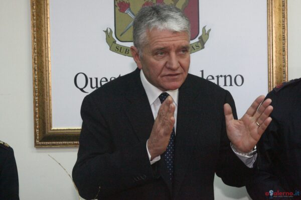 Intervista all’ex questore De Iesu: “Con i ragazzi è sempre meglio prevenire che arrestare”